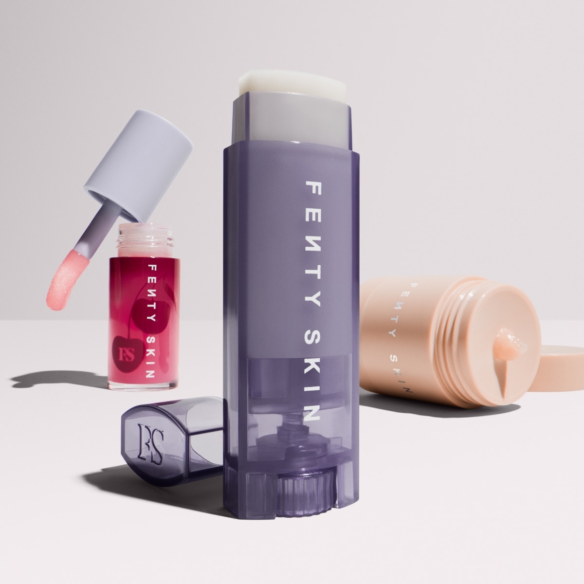 LUX BALM ULTRA-HYDRATING CHERRY LIP BALM (BÁLSAMO ULTRAHIDRATANTE)